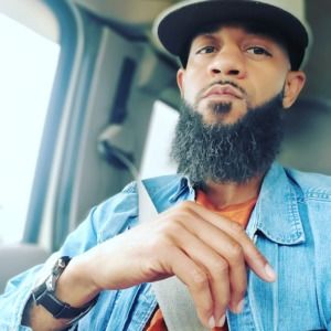 Meet your Posher, Jaron